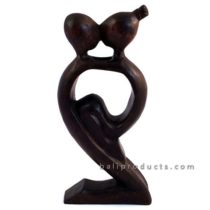 Kissing Statue