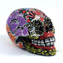 Resin Skull Batik Black