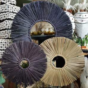 Natural & Black Round Grass Straw Table Decor